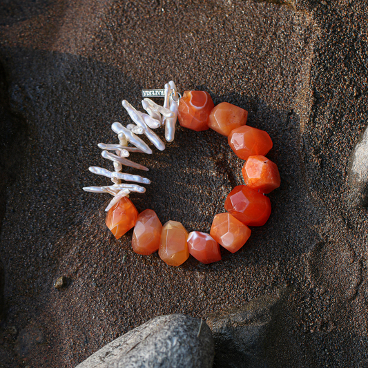 Natural Carnelian and Baroque Pearl Bracelet