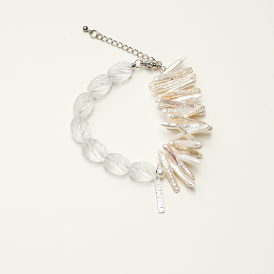 Clear quartz and baroque pearl bracelet with adjustable chain